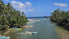 Boote an einer Flussmündung Boote an einer Flussmündung