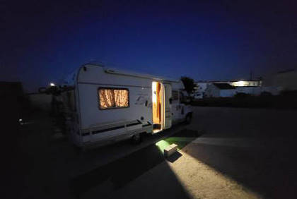 Auf abendlichem Stellplatz in Marinha Grande