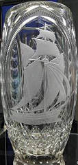 Vase aus klarem Glas, au�en bemalt ...