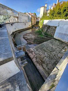 ... zwischen den beiden Flssen Alcoa und Baa