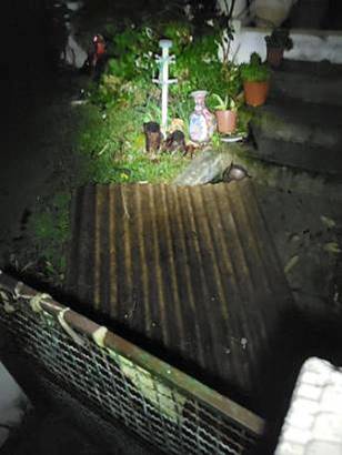 Ein St�ck vom Dach ..?