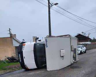 Dieses Womo hatte weniger Gl�ck ...