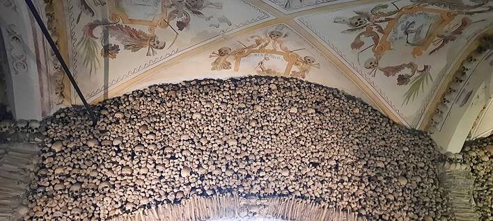 "Unterkunft" fr 5.000 Menschen ..?