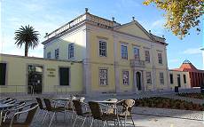 Fabrik der Glasmacher (Bild: www.portugaltravel.org/glass-museum-marinha-grande)