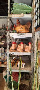 Man sollte auf jeden Fall auch in so einen Laden heineingehen ... ;-))