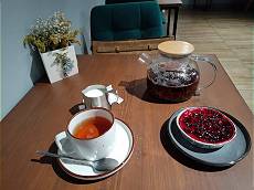 Zum Frühstück einen typischen Beerenkeks Zum Frühstück einen typischen Beerenkeks