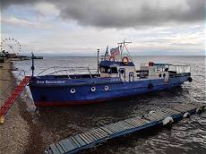 Der Baikal-Dampfer liegt bereit ... Der Baikal-Dampfer liegt bereit ...