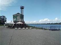 ... in der kleinen Hafenkneipe am Speicherhaus