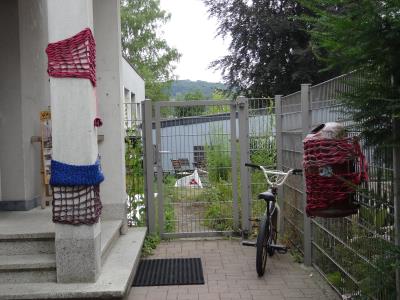 Guerilla Knitting ...