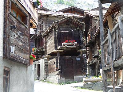 Das alte Dorf mit Inderbinenbrunnen Das alte Dorf mit Inderbinenbrunnen