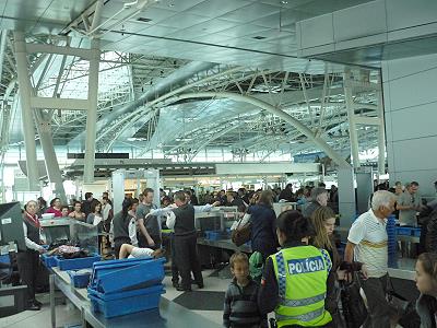 Sicherheitskontrolle ...