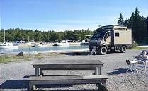 ... whrend der Hafen gut besucht ist