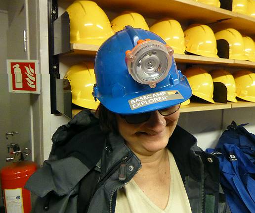 Besucherin beim Basecamp Explorer