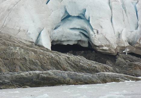 Beachtliche Eishhlen ...