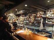 Am Tresen: Karlsberger Pub Am Tresen: Karlsberger Pub