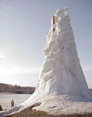 Wer hat den Grten? Am "Ice-Dick" von Lycksele ...