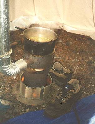 Der Heizzwerg im Einsatz: Kochen und Schuhe trocknen in einem Gang ...