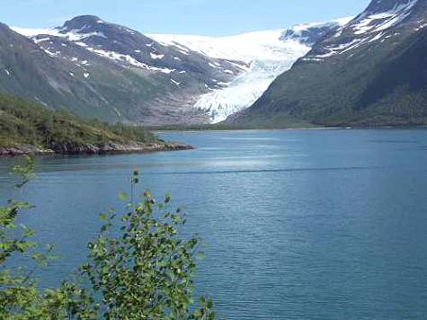 ... und Fjorde mit Gletscherblick ...