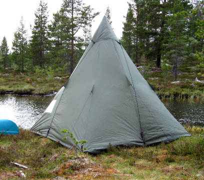 ... und das "Tinde 3" Lavvu: Das bessere ist des guten Feind ...