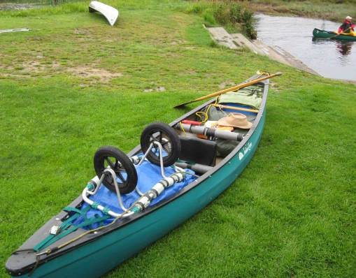 Es geht endlich los: Thomas ist schon auf dem Wasser