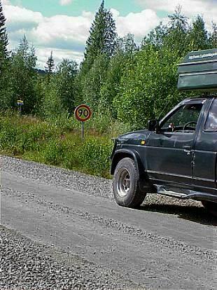 ... aber Tempo 90 ist erlaubt ...