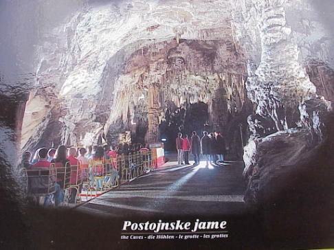 Zwar Postkarte, aber trotzdem treffend: In der Adelsberger Grotte ...