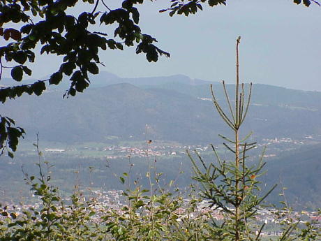 ... aber dafr schnste Aussicht von der Hhe ...