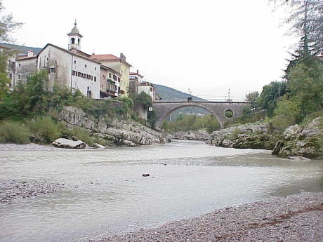 Nach dem Sturzregen: Kanal wieder voll ...