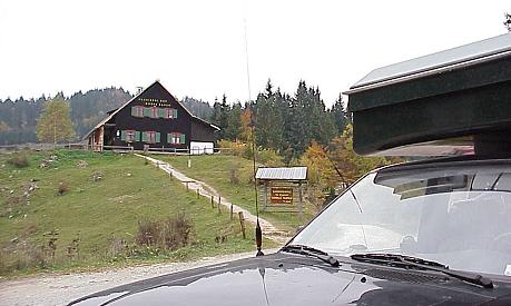 ... am Gostice Planinski Dom (Wegpunkt 8) ...