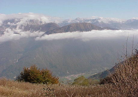 ... Rckblick Richtung Kobarid - Traumwetter ist angesagt ...
