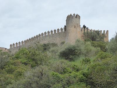 Die Burg von Art, viele Treppen hinauf und hinab ...
