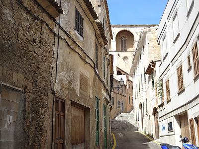 ... enge Gassen und hbsche Ausblicke ...