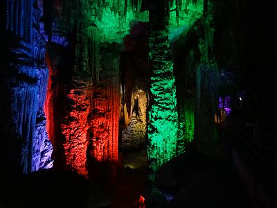 ... Lightshow hinterm "Eingang zur H�lle" ...