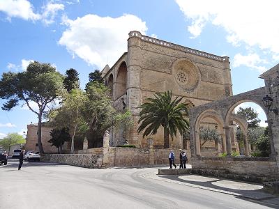 ... San Pere - Gedenken an den groen Sohn der Stadt ...