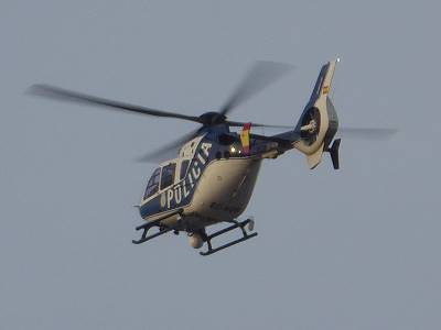 Was fr ein Empfang: Hubschrauber ber uns ...Ein 