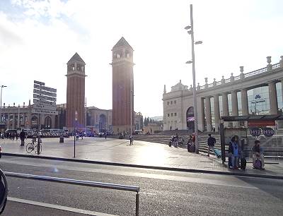 ... Ruhe an der Plaza de Catalunya ...