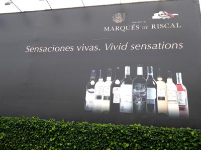 Willkommen in der Stadt des Weins ...