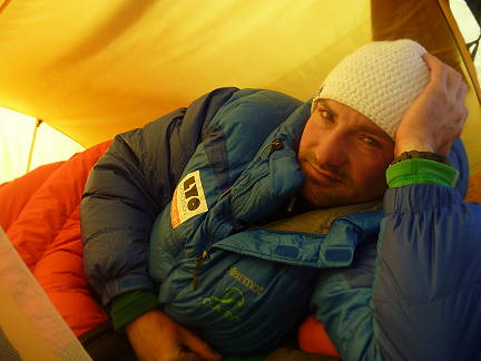 Warten bei Schneefall ...