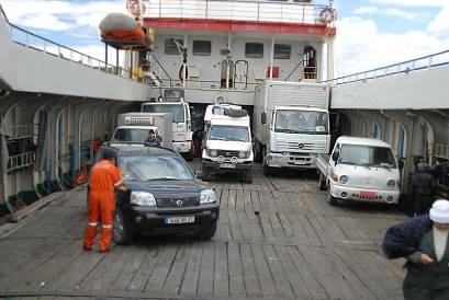 Fhre nach Punta Arenas ...