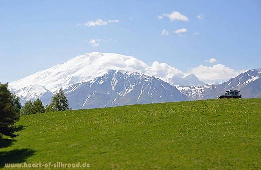 Der Elbrus von Russland aus, danke an Ute und Andreas von silkroad!