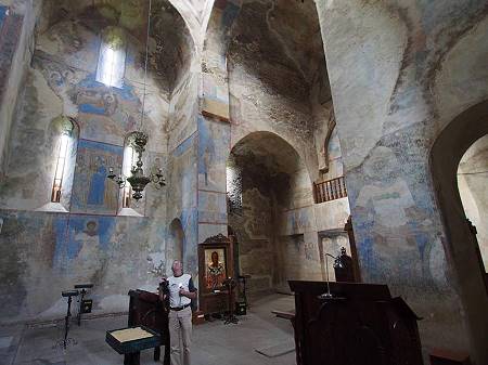 Hans badet im berhmten Kinzwissiblau ...