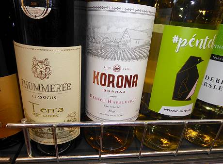 Auch an ungarischen Weinen herrscht kein Mangel ...