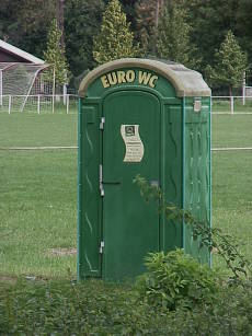 ... und Euro-WCs - was will der Europer mehr ..? ;-))