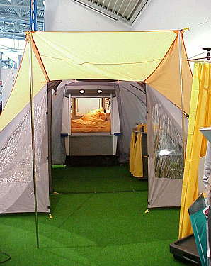 Spielwiese fr die ganze Familie: Das VarioZelt ...