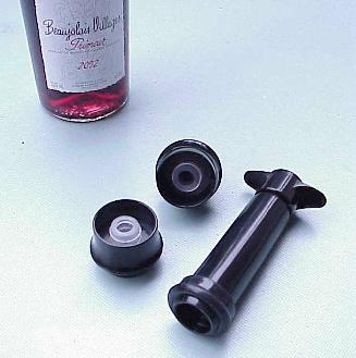 ... und im Keller: Die Vakuumpumpe fr angebrochene Flaschen ...