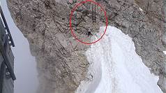 Hoffentlich passen die Sandalen ..?